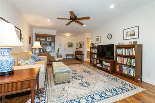 21 Chapel Pl Chapel Pl, Great Neck, NY 11021 - Photo 7