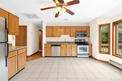 2380 Laurel Avenue, Southold, NY 11971 - Photo 5