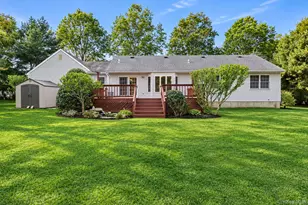 2380 Laurel Ave, Southold, NY 11971 - Photo 15