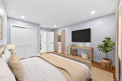 115 Marguerite Avenue, Elmont, NY 11003 - Photo 17