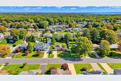 49 Simmons Drive, East Islip, NY 11730 - Photo 25
