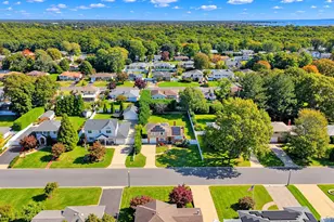 49 Simmons Dr, East Islip, NY 11730 - Photo 25