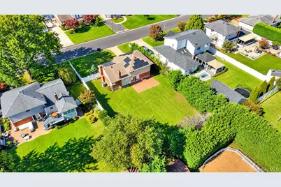 49 Simmons Drive, East Islip, NY 11730 - Photo 27