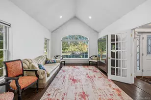 7 Birdie Dr, Suffern, NY 10901 - Photo 9