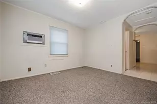 85-32 262nd St, Floral Park, NY 11001 - Photo 5