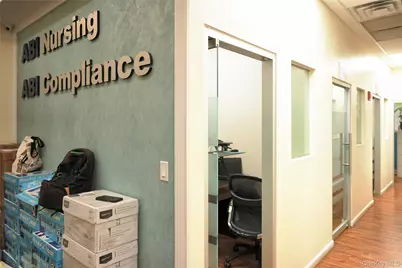 131-07 40th Road #E06, Flushing, NY 11354 - Photo 5