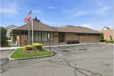 162 Laurel Lane, Wantagh, NY 11793 - Photo 33