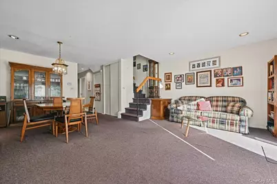 162 Laurel Lane, Wantagh, NY 11793 - Photo 19