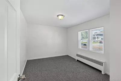 20 Buchanan Avenue, Wheatley Heights, NY 11798 - Photo 15