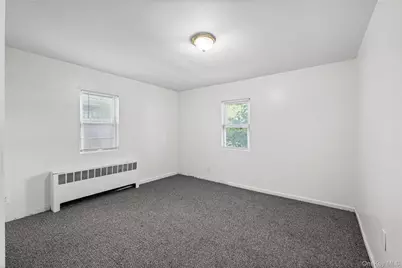 20 Buchanan Avenue, Wheatley Heights, NY 11798 - Photo 21