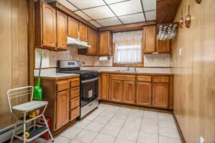 2726 Hone Ave, Bronx, NY 10469 - Photo 13