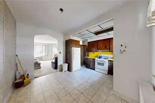 2168 E 28th St, Brooklyn, NY 11229 - Photo 11