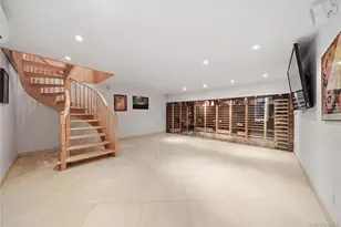 60-39 69th Ln, Maspeth, NY 11378 - Photo 19