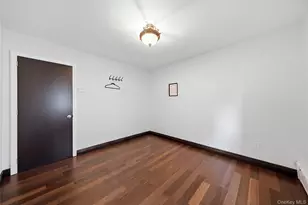 60-39 69th Ln, Maspeth, NY 11378 - Photo 15
