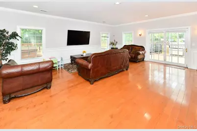 42 Willow Tree Road, Monsey, NY 10952 - Photo 11