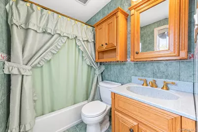 41 Shore Drive W, Copiague, NY 11726 - Photo 47