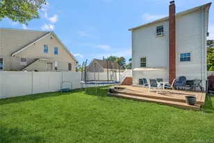 422 Myrtle Ave, West Islip, NY 11795 - Photo 17