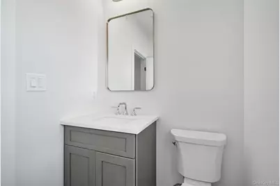 101 Clocks Boulevard, Massapequa, NY 11758 - Photo 9