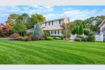 26 Glen Lane, Kings Park, NY 11754 - Photo 3