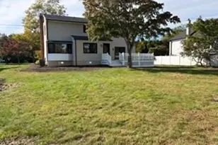 93 Eaton Ln, West Islip, NY 11795 - Photo 23