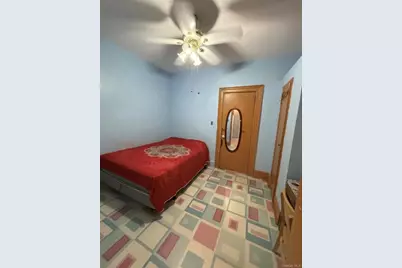 33 Sunnyside Court, Brooklyn, NY 11207 - Photo 5
