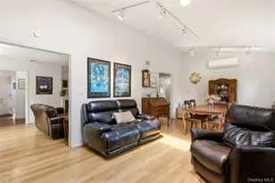 118 Magnolia, Westbury, NY 11590 - Photo 7