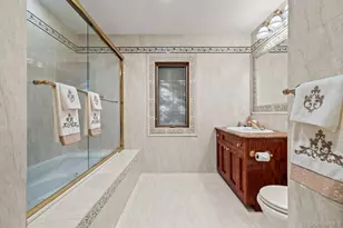 27 Mayer Dr, Suffern, NY 10901 - Photo 15