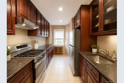 144-37 73rd Avenue, Kew Gardens, NY 11367 - Photo 3