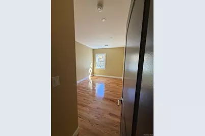 24712 139th Avenue, Rosedale, NY 11422 - Photo 7