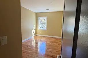 247-12 139th Ave, Rosedale, NY 11422 - Photo 7
