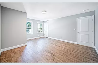110 Bayberry Lane, Levittown, NY 11756 - Photo 25