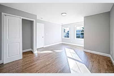 110 Bayberry Lane, Levittown, NY 11756 - Photo 23