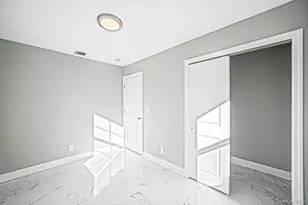 110 Bayberry Ln, Levittown, NY 11756 - Photo 15