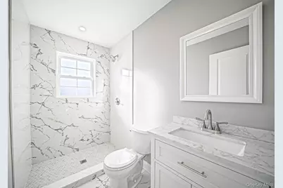 110 Bayberry Lane, Levittown, NY 11756 - Photo 21