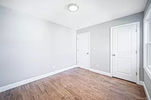 110 Bayberry Ln, Levittown, NY 11756 - Photo 27