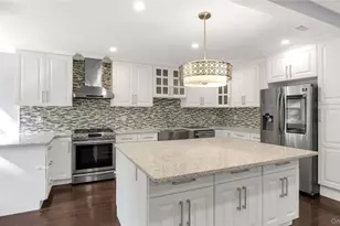 78 Poplar St, Garden City, NY 11530 - Photo 9