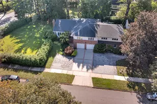 78 Poplar St, Garden City, NY 11530 - Photo 3