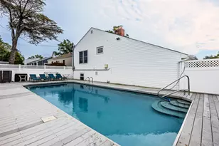 1103 Laux Pl, Bellmore, NY 11710 - Photo 5