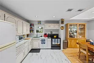1103 Laux Pl, Bellmore, NY 11710 - Photo 11