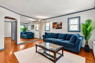 135 Sperry Blvd, New Hyde Park, NY 11040 - Photo 5