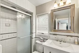 39 Euston Rd, Garden City, NY 11530 - Photo 13