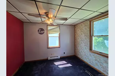 533 S 8th Street, Lindenhurst, NY 11757 - Photo 7