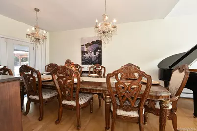 112 Summerfield Drive, Holtsville, NY 11742 - Photo 13
