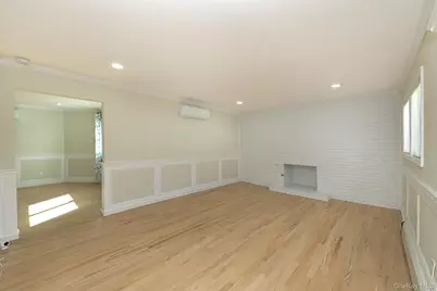 24 New Jersey Street, Dix Hills, NY 11746 - Photo 17