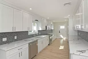 24 New Jersey St, Dix Hills, NY 11746 - Photo 21