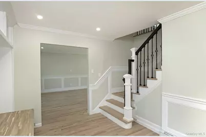 24 New Jersey Street, Dix Hills, NY 11746 - Photo 11
