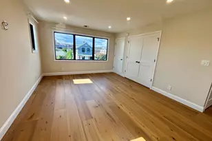 192 Roosevelt Ave, Mineola, NY 11501 - Photo 5