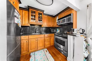 23-22 30th Rd, Astoria, NY 11102 - Photo 5