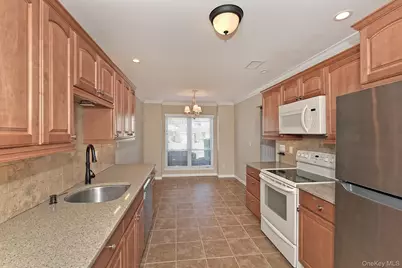 56 South Pond Lane, Smithtown, NY 11787 - Photo 9