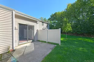 56 S Pond Ln, Smithtown, NY 11787 - Photo 23